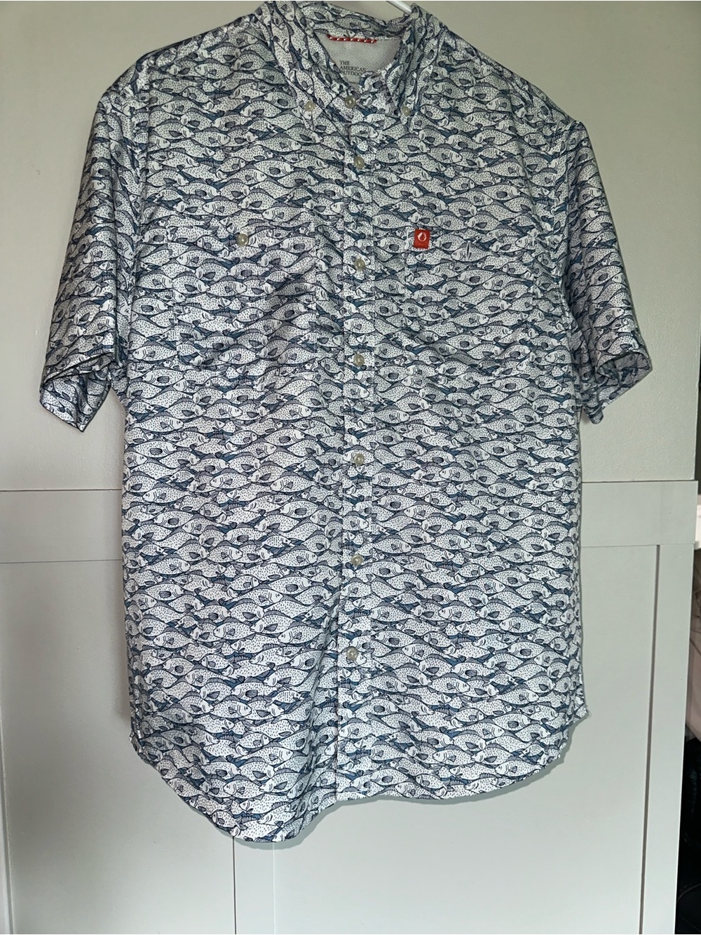 Short-Sleeve Fish Pattern Button-Down Shirt - White & Navy